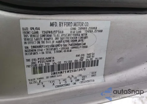 2005 Mercury Grand Marquis Ls/Lse from USA, damaged, VIN 2MEHM75W25X613970